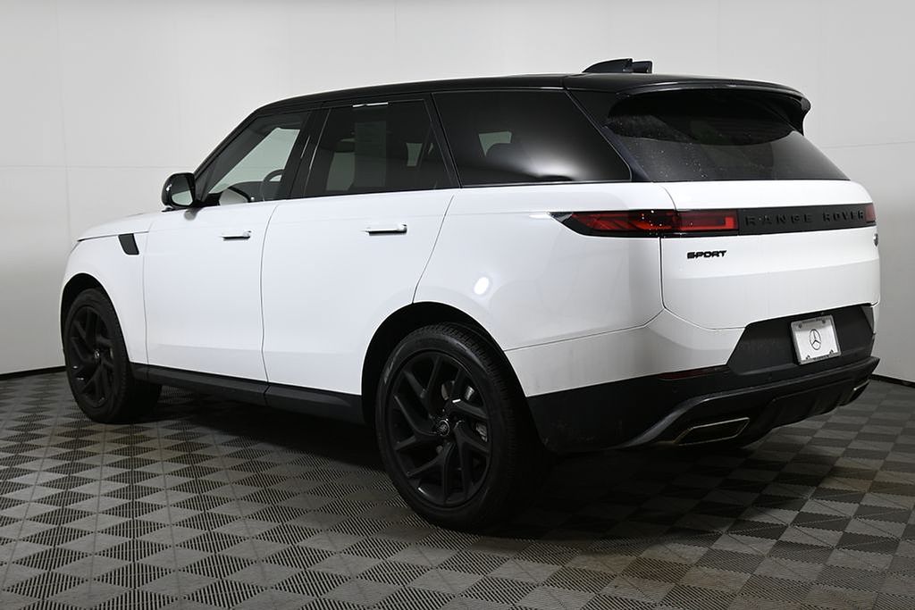 Thumbnail: 2023 Land Rover Range Rover Sport - 5