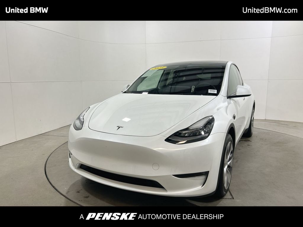 Thumbnail: 2023 Tesla Model Y - 1