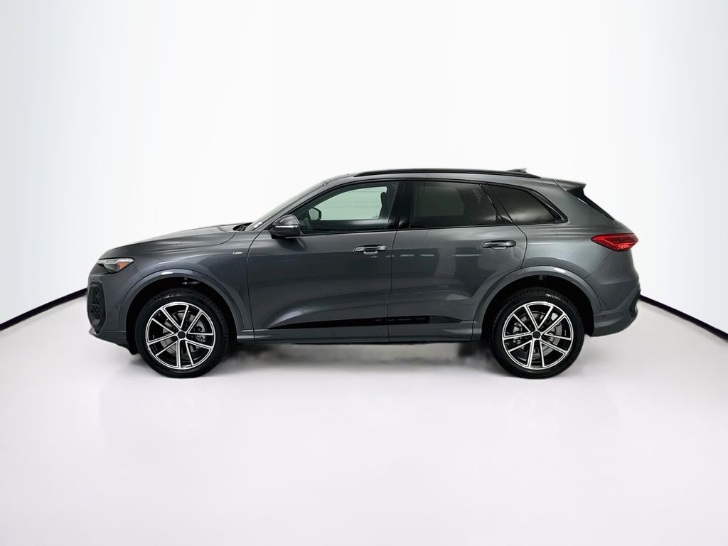 Thumbnail: 2026 Audi Q5 - 8