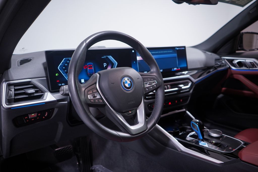 Thumbnail: 2023 BMW i4 - 6
