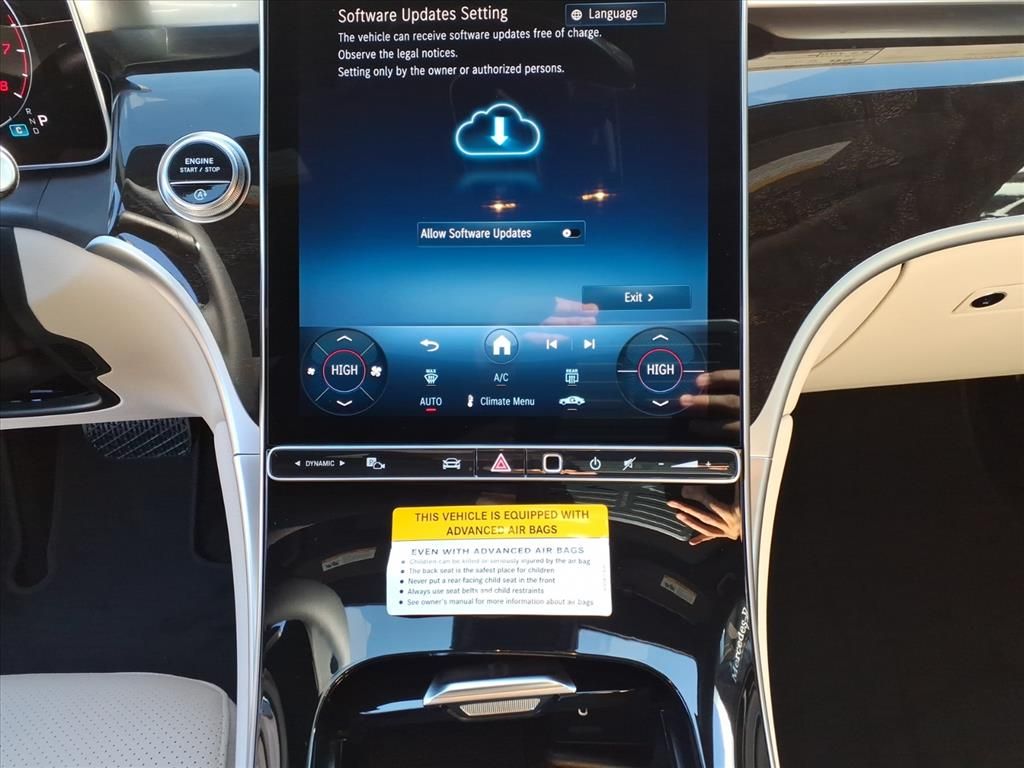 Certified Used 2026 White Mercedes-Benz GLC 300 image 23