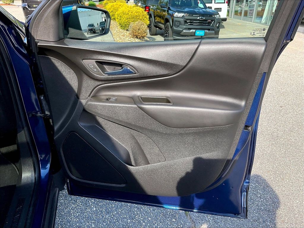 2022 Chevrolet Equinox — photo 11