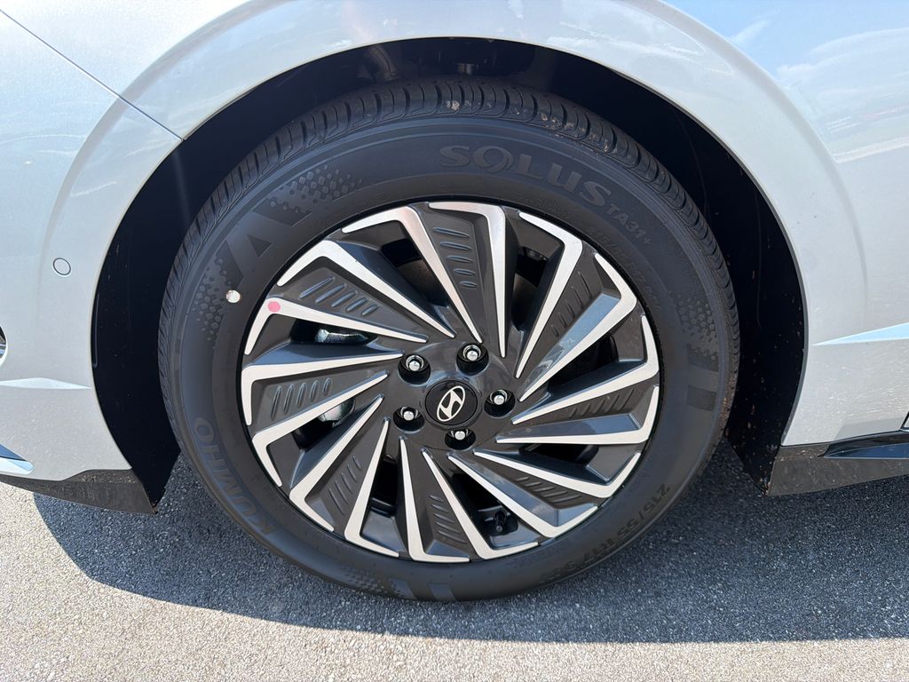 New 2026 Silver Hyundai Limited image 12