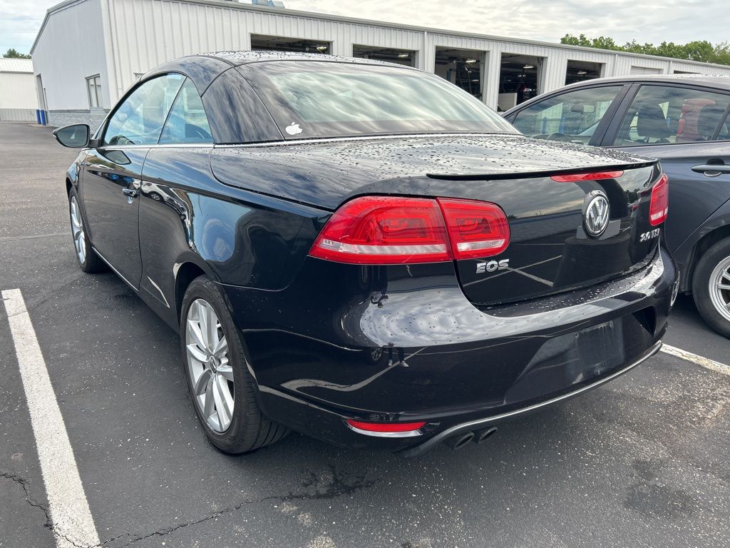 Thumbnail: 2013 Volkswagen Eos - 2