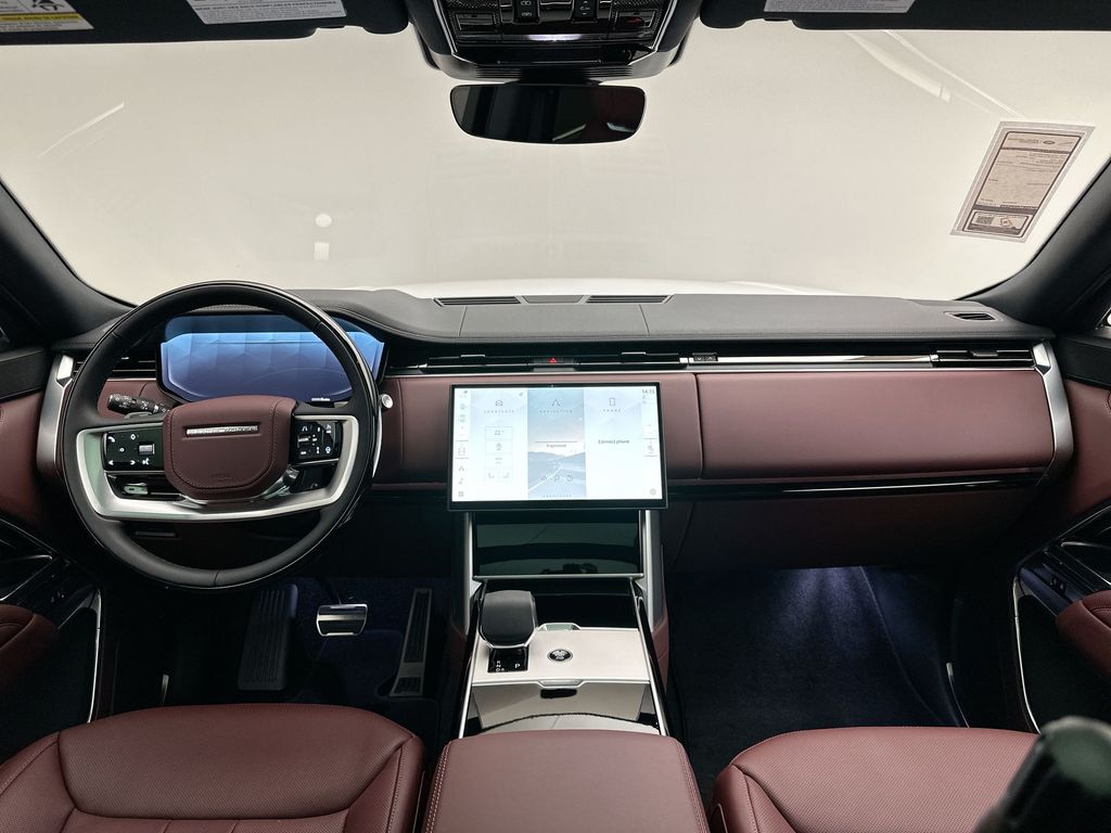 2025 Land Rover Range Rover SE 7