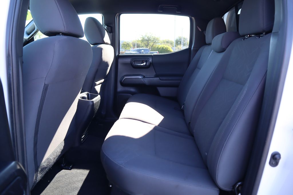 Thumbnail: 2019 Toyota Tacoma - 20