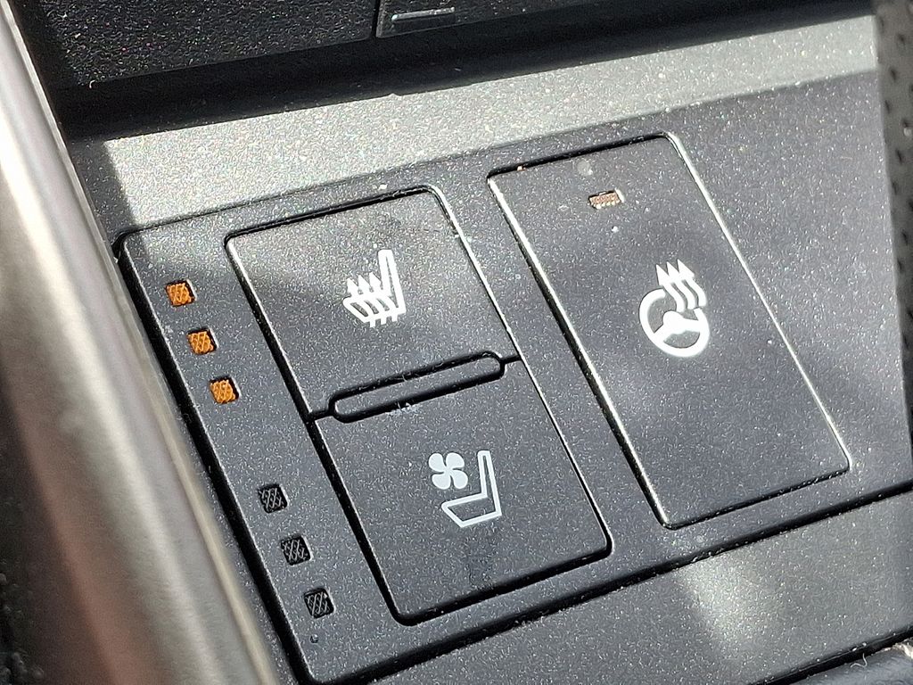 2018 Lexus IS 350 24