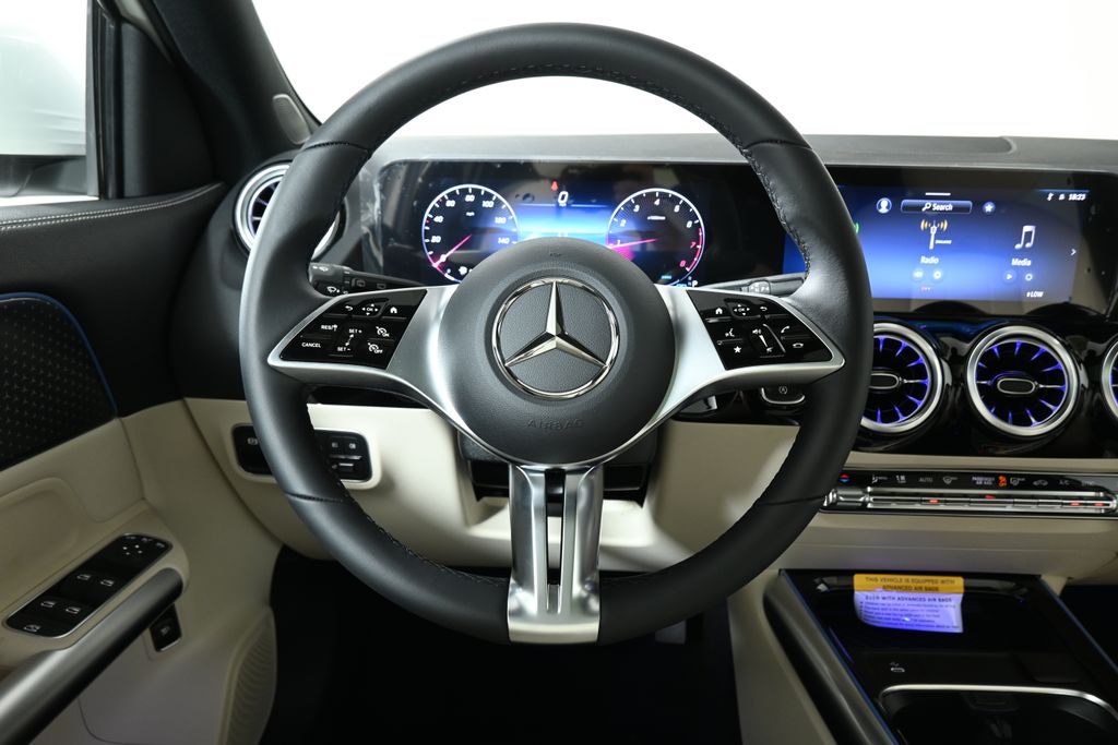 2025 Mercedes-Benz GLA 250 4MATIC 16