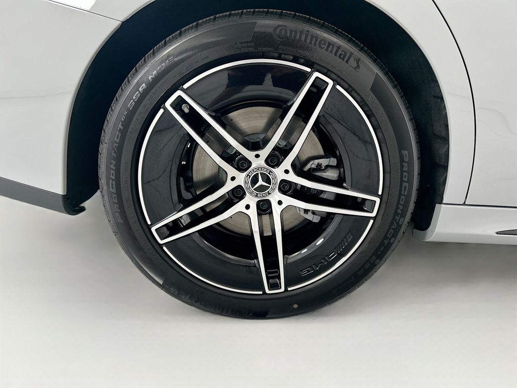 Thumbnail: 2026 Mercedes-Benz E-Class - 32