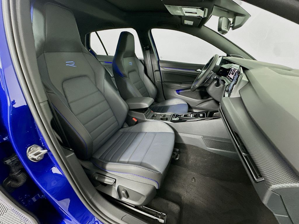 Thumbnail: 2024 Volkswagen Golf - 29