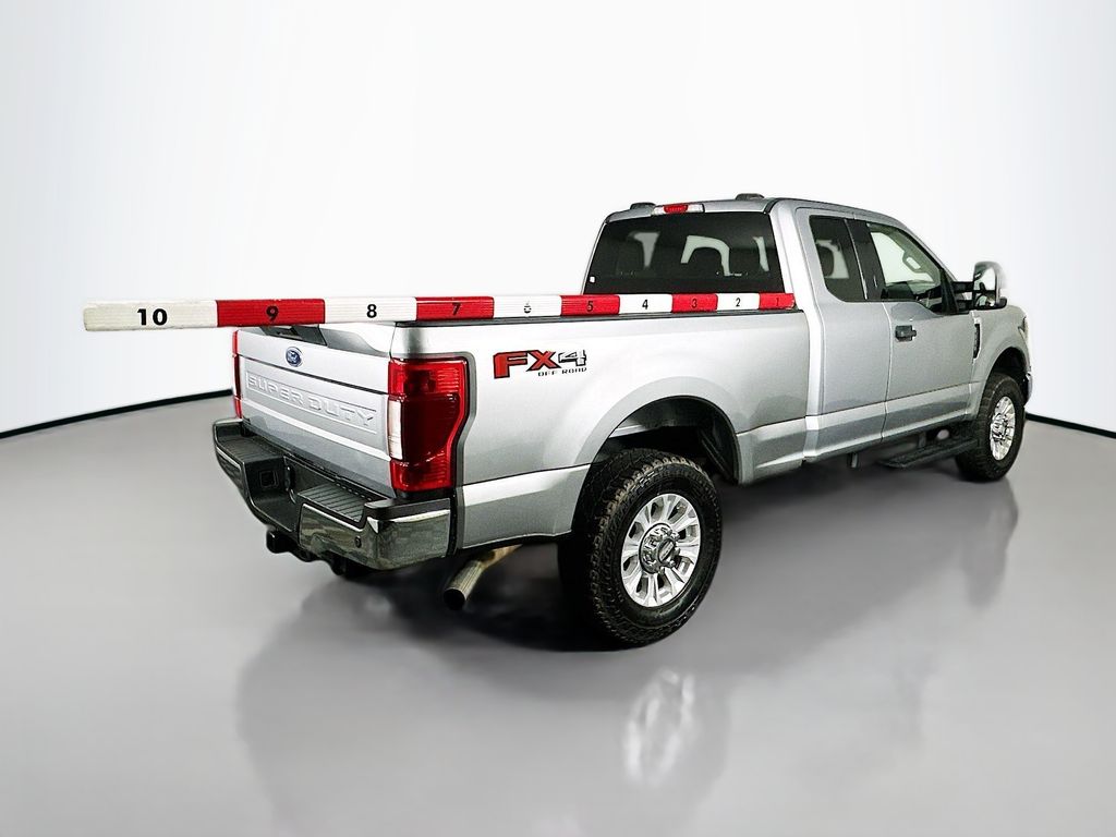 Used 2022 Silver Ford XLT image 7