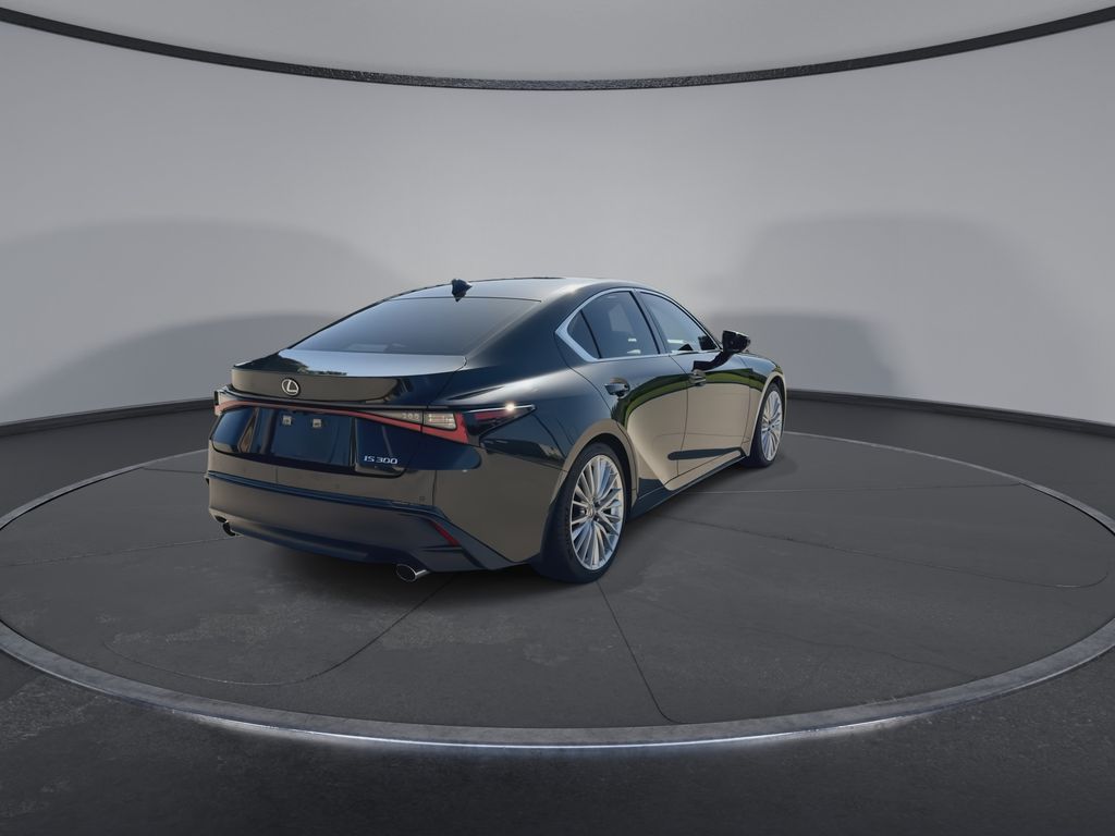 Thumbnail: 2022 Lexus IS - 8