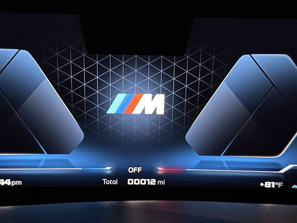 Thumbnail: 2026 BMW X5 - 15