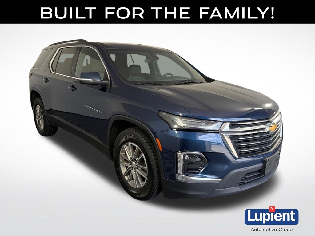2023 Chevrolet Traverse LT Cloth AWD