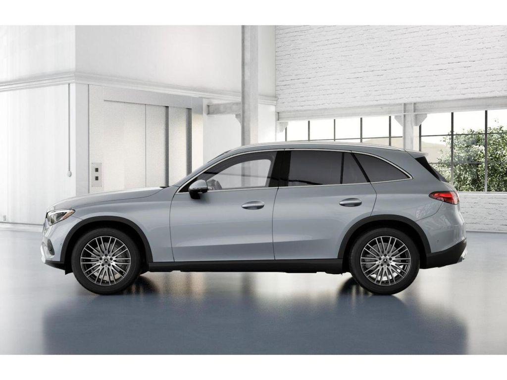 2025 Mercedes-Benz GLC GLC 300 34