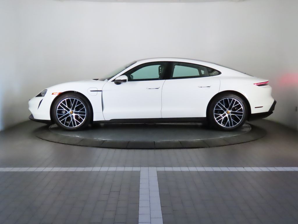 Thumbnail: 2024 Porsche Taycan - 2