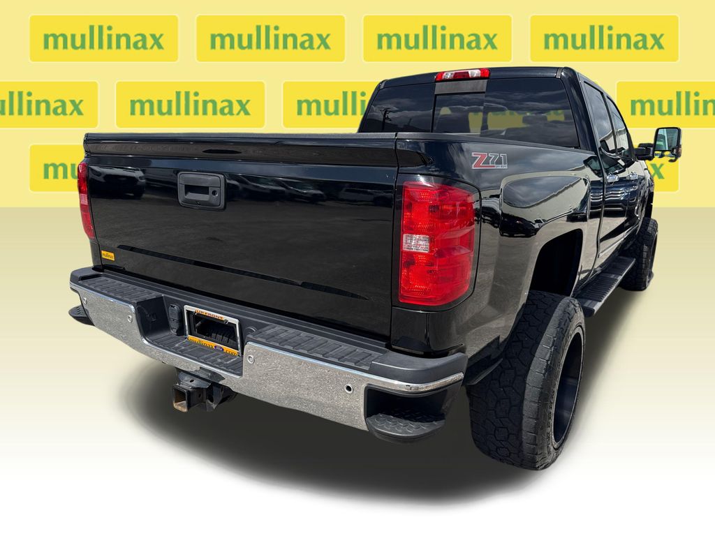 Used 2015 Black Chevrolet LTZ image 4