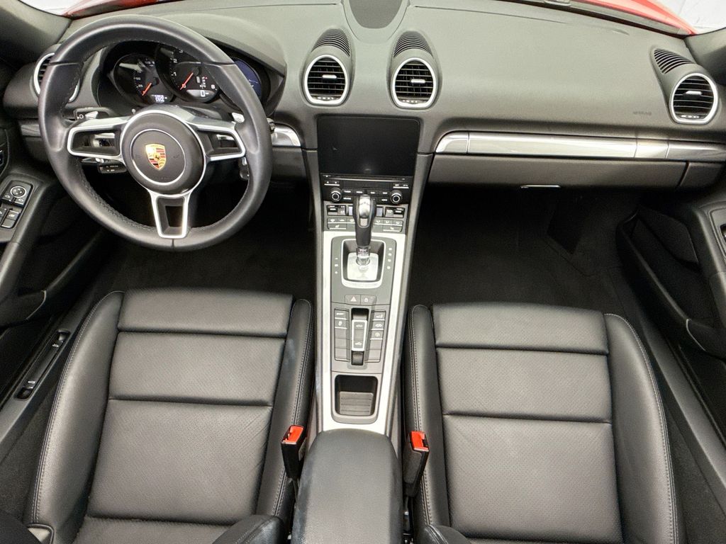 Thumbnail: 2022 Porsche 718 Boxster - 16