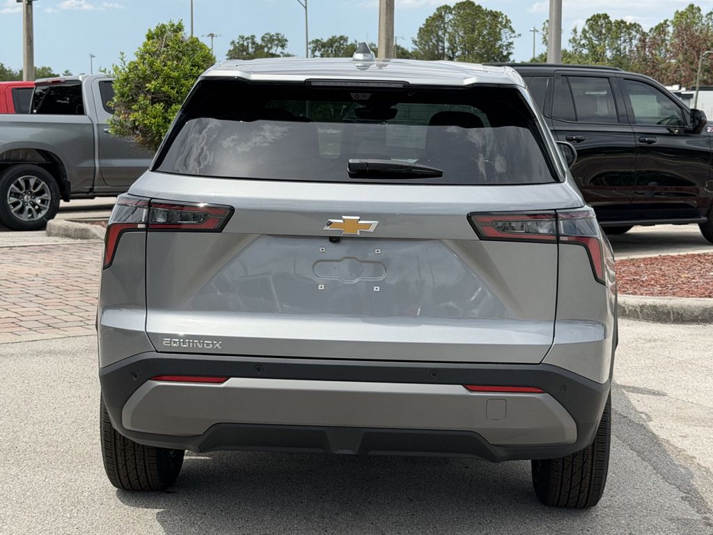 new 2026 Chevrolet Equinox car, priced at $27,295
