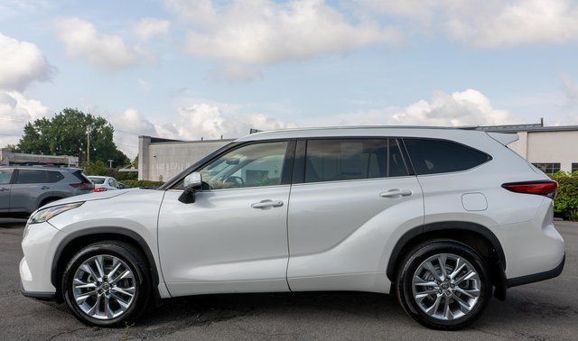 2023 Toyota Highlander Limited Beige at Auto Express Mitsubishi