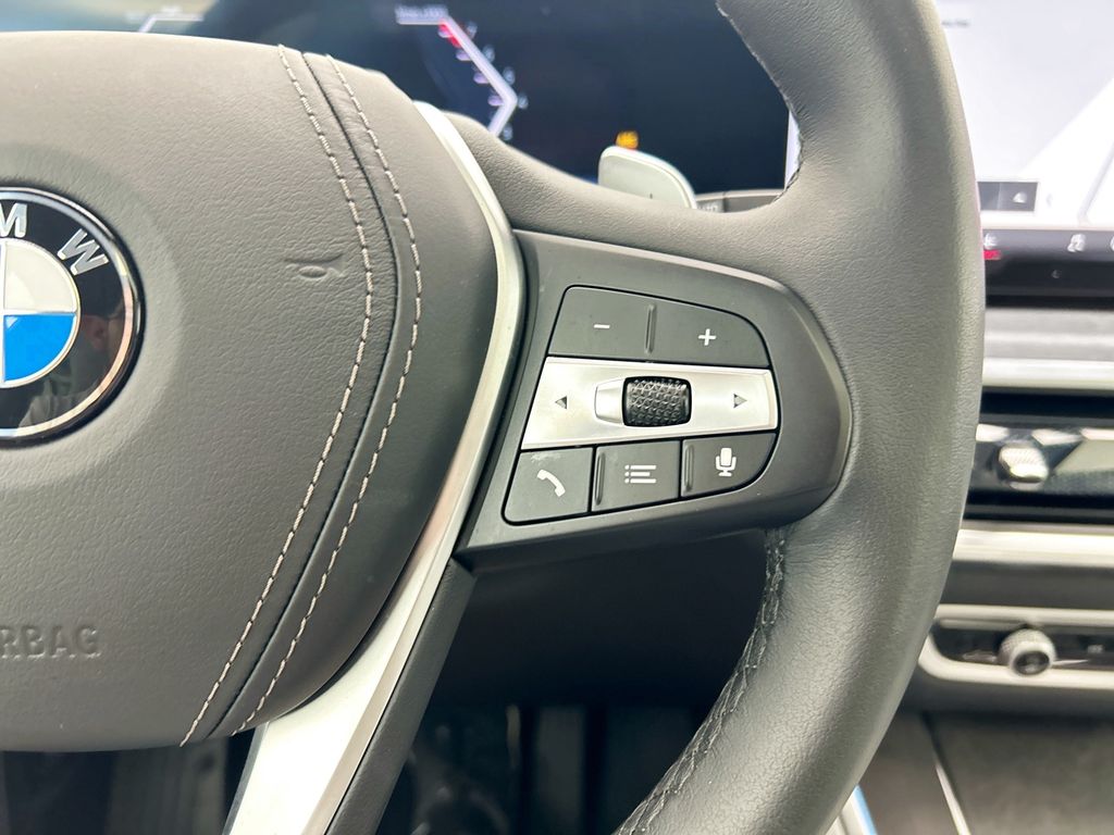 Thumbnail: 2026 BMW X5 - 12