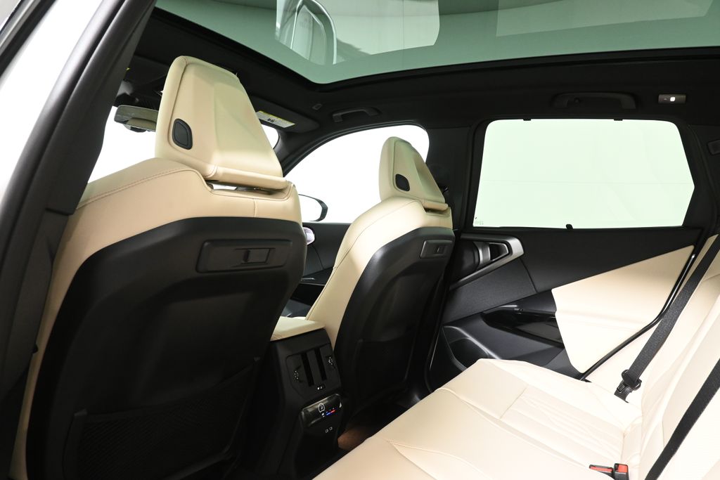 Thumbnail: 2026 BMW X3 - 32