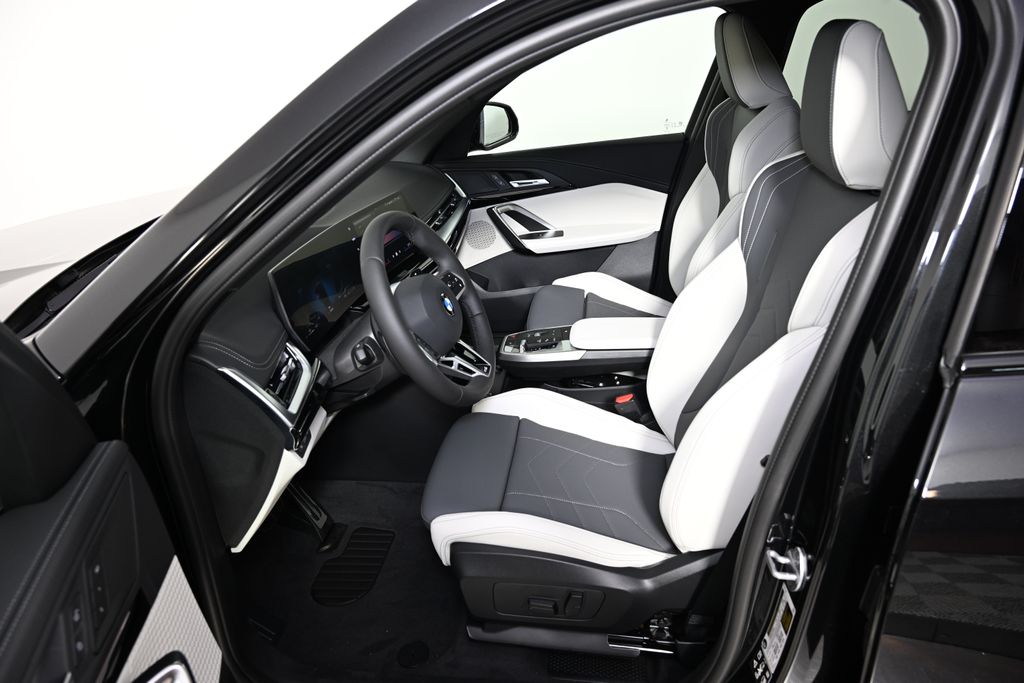 Thumbnail: 2026 BMW X1 - 14