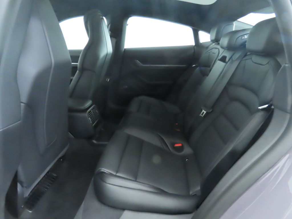 Thumbnail: 2025 Porsche Taycan - 22