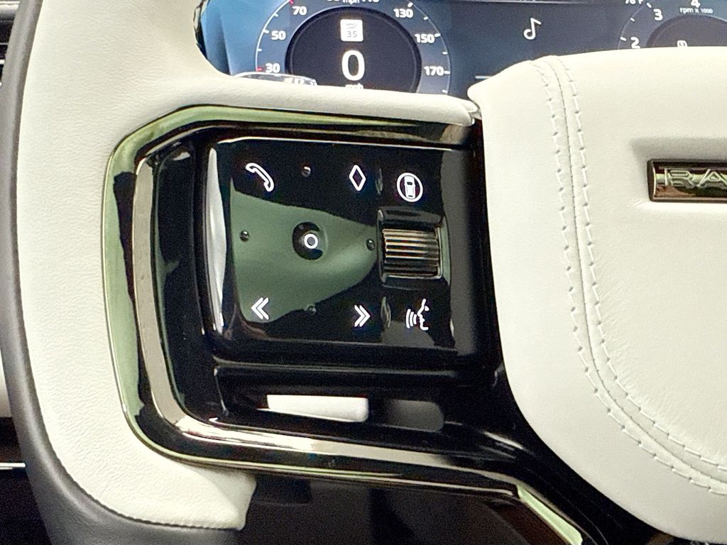 Thumbnail: 2024 Land Rover Range Rover Sport - 11