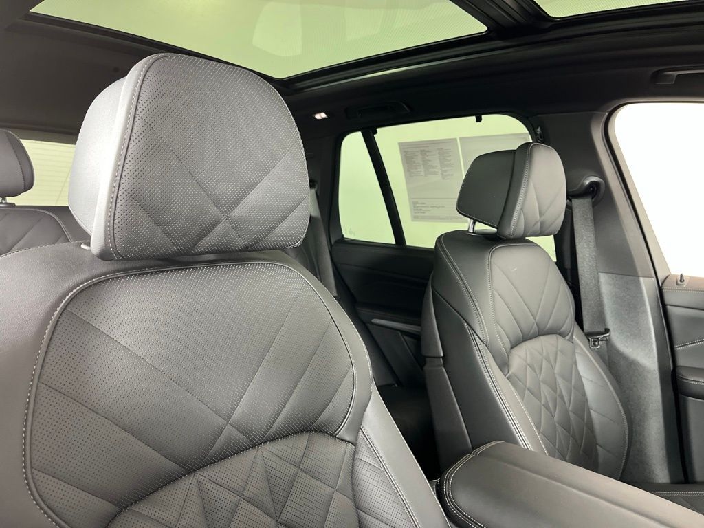 Thumbnail: 2025 BMW X5 - 8