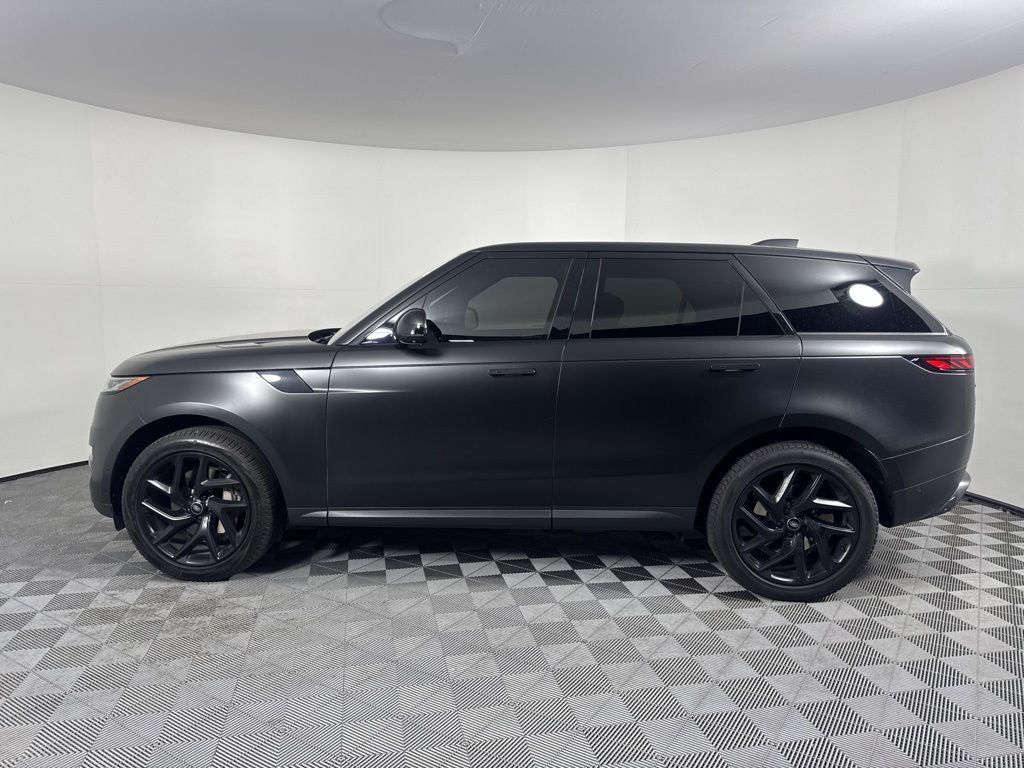 Thumbnail: 2023 Land Rover Range Rover Sport - 8