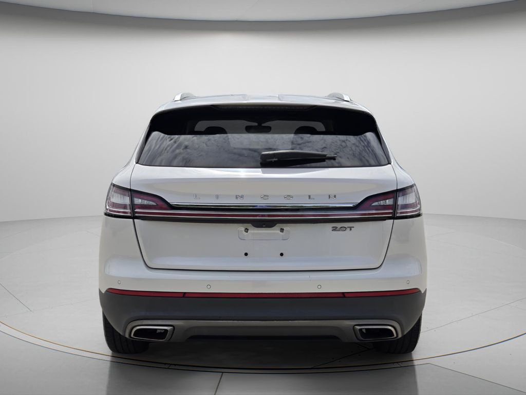 2019 Lincoln Nautilus - $15,475
