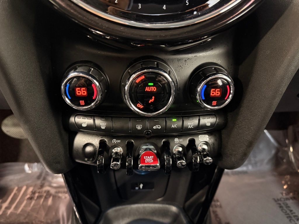 Thumbnail: 2023 MINI Cooper - 18