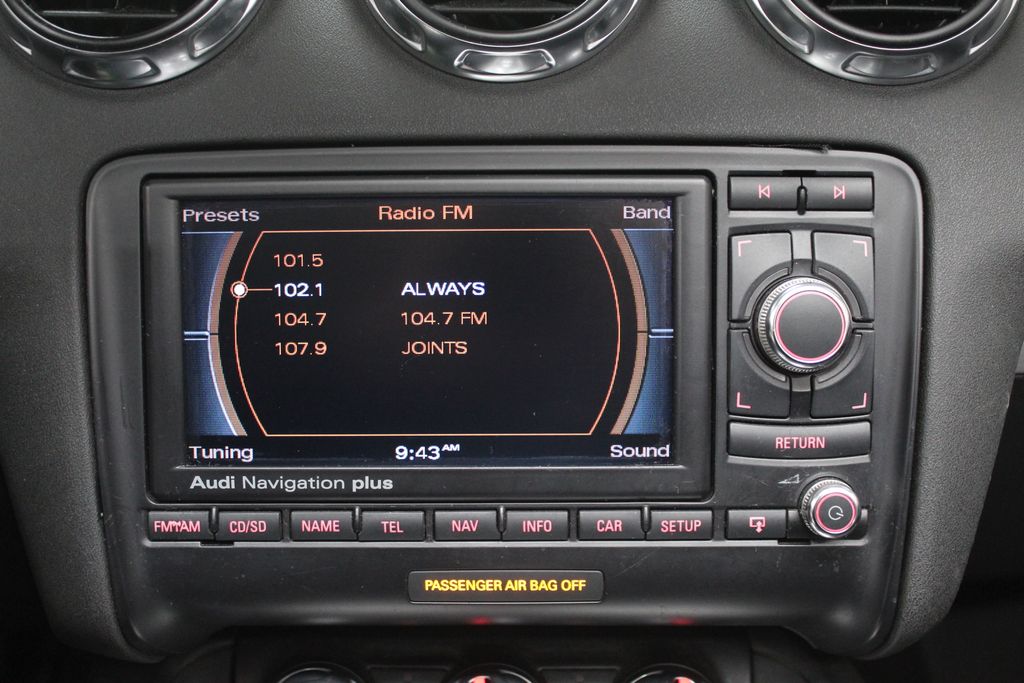 Thumbnail: 2009 Audi TT - 15