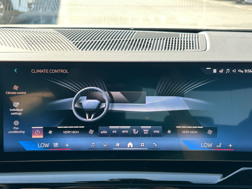 Thumbnail: 2027 BMW i5 - 24