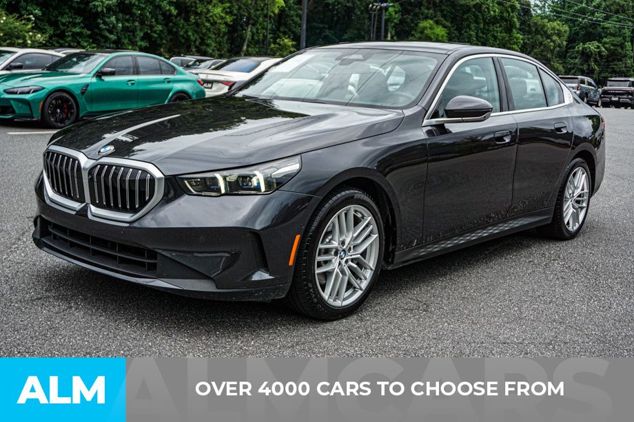 Used 2025 Gray BMW 530i image 3