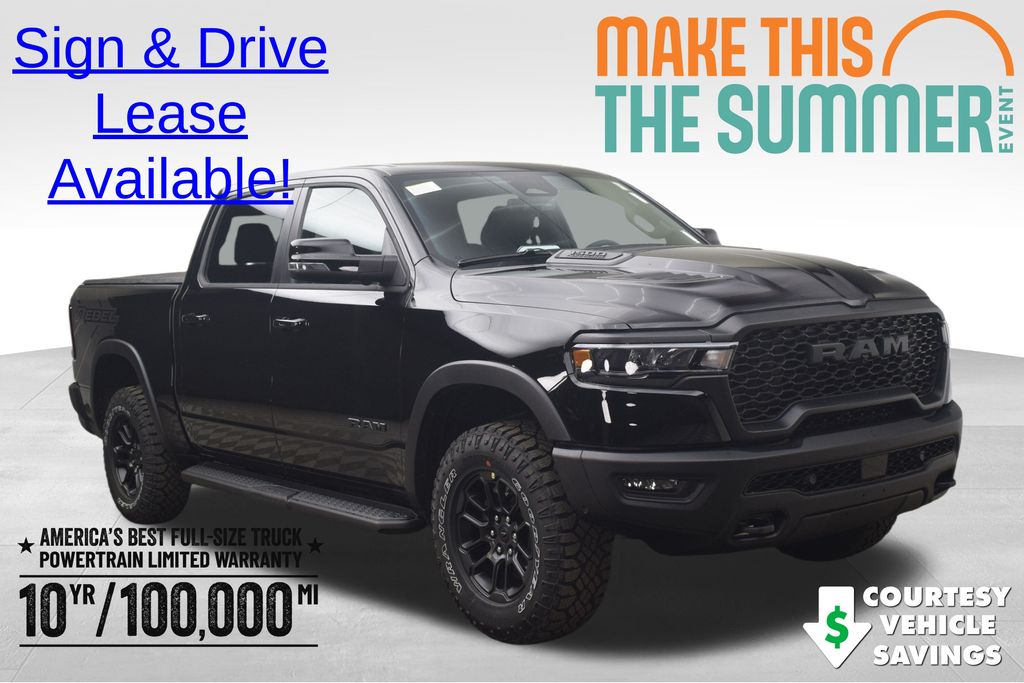 Diamond Black Crystal Pearlcoat 2026 RAM 1500 Pickup Truck Four-Wheel Drive 8-Speed Automatic