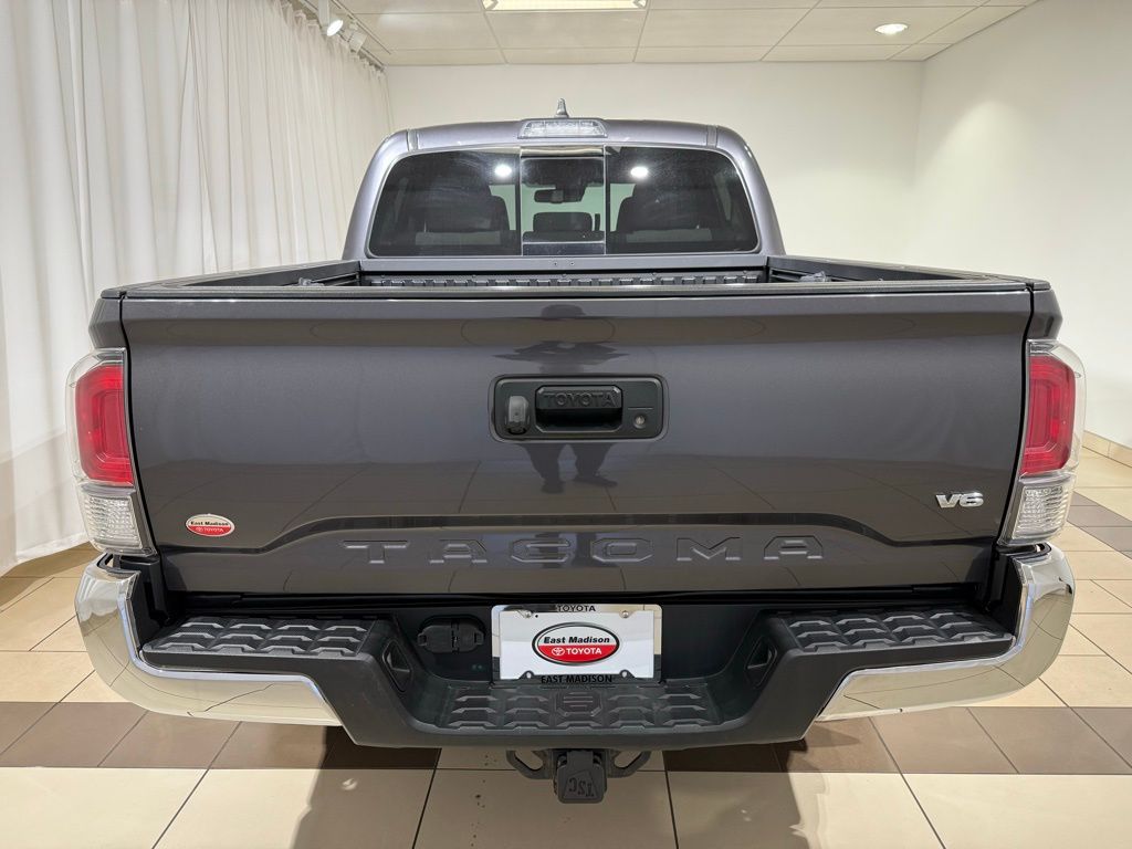 Thumbnail: 2021 Toyota Tacoma - 4