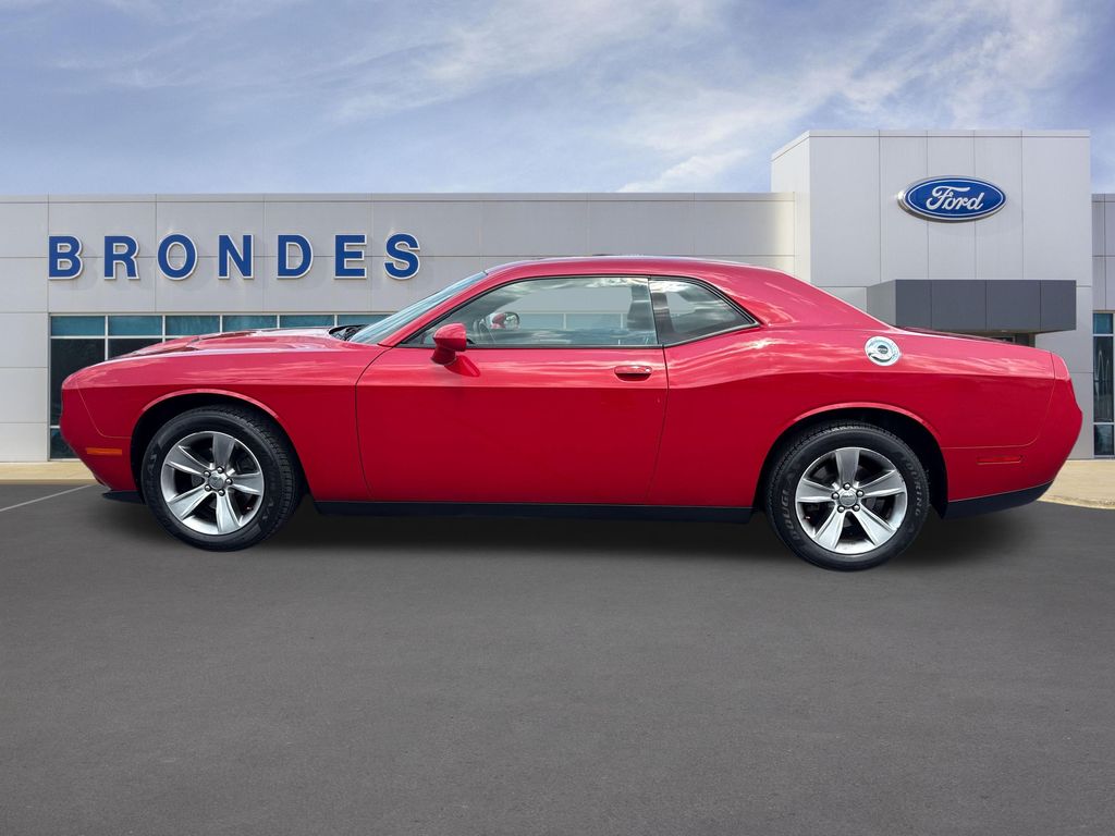 2016 Dodge Challenger SXT RWD