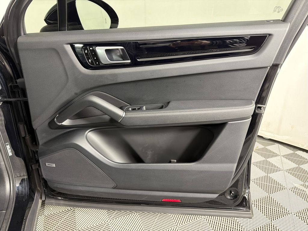 used 2020 Porsche Cayenne car, priced at $30,900
