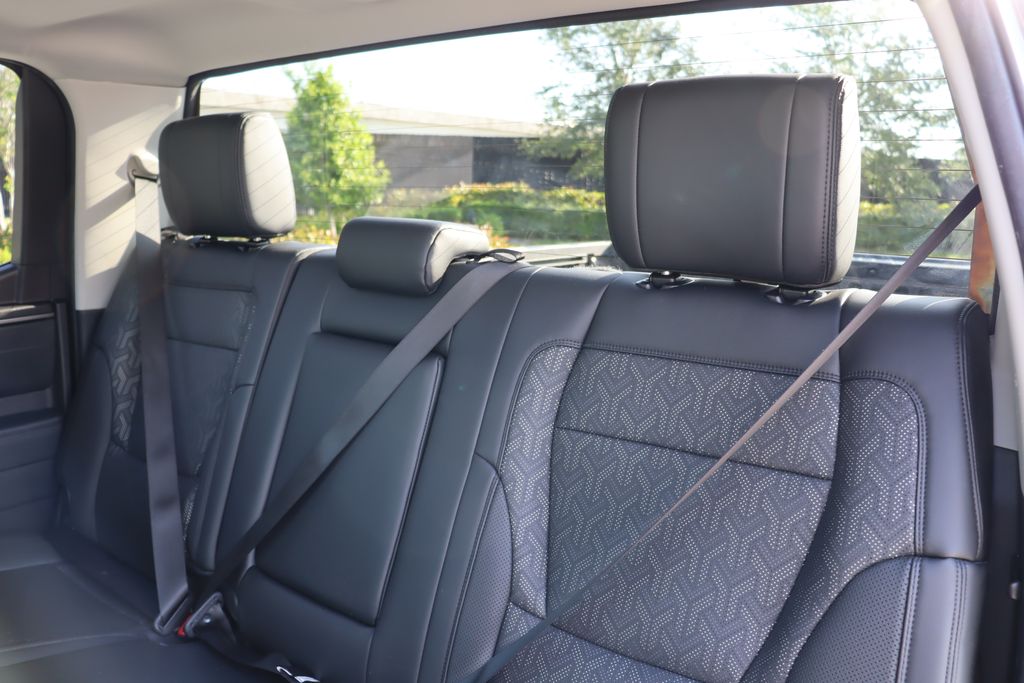 2022 Toyota Tundra Limited 18