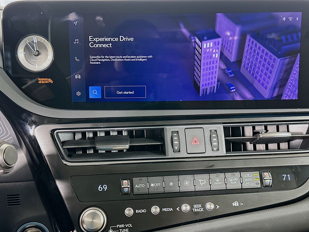 2025 Lexus ES 350 13
