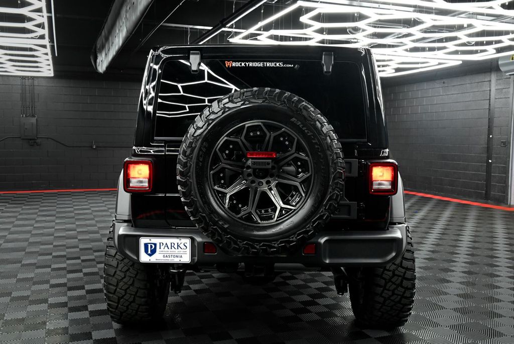 2025 Jeep Wrangler 4-Door Willys - Photo 7