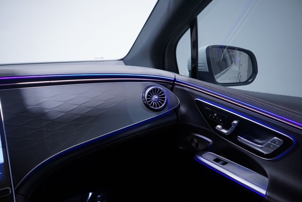 Thumbnail: 2023 Mercedes-Benz EQE - 12