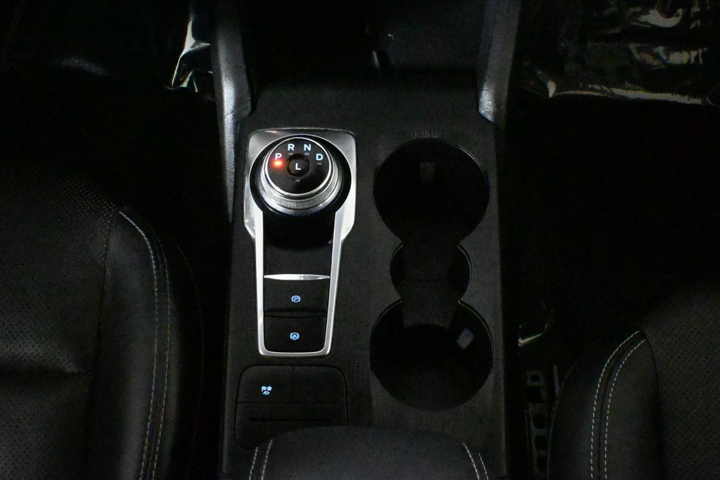 2020 Ford Escape SE Sport Hybrid 27