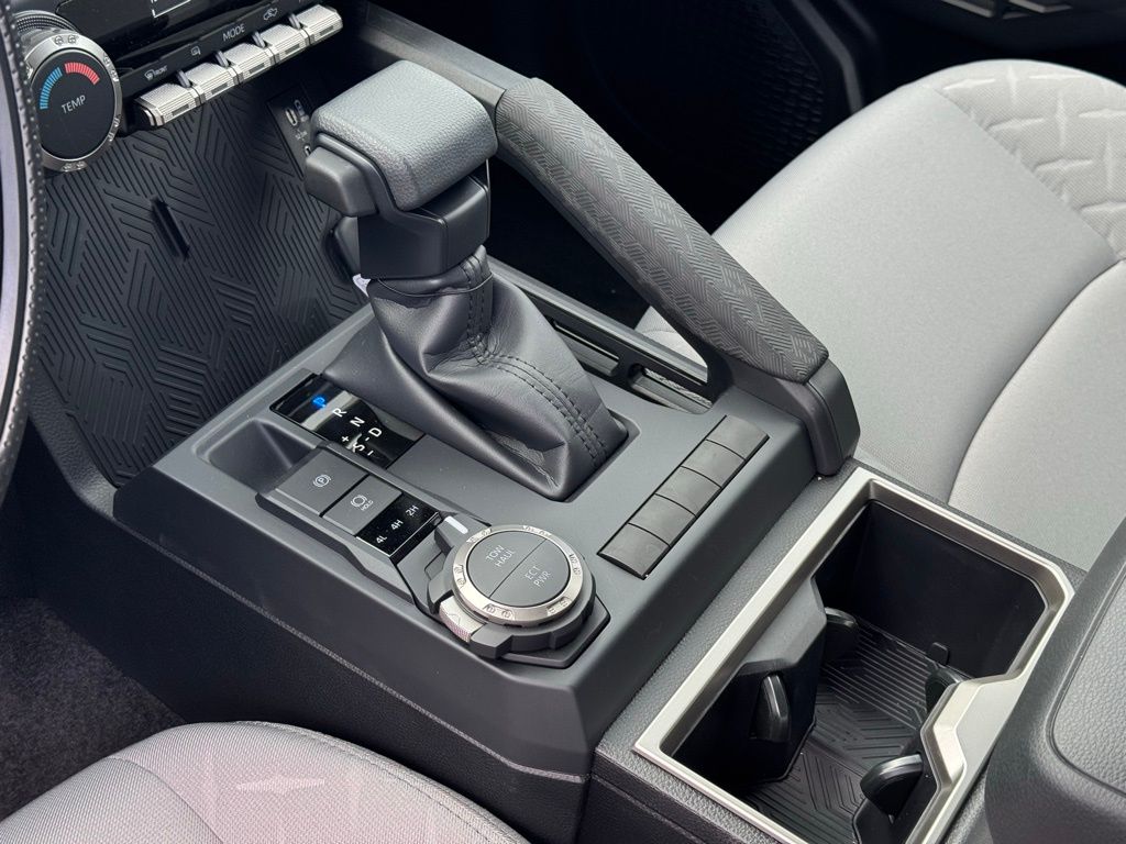 2025 Toyota Tacoma SR5 Double Cab photo 11