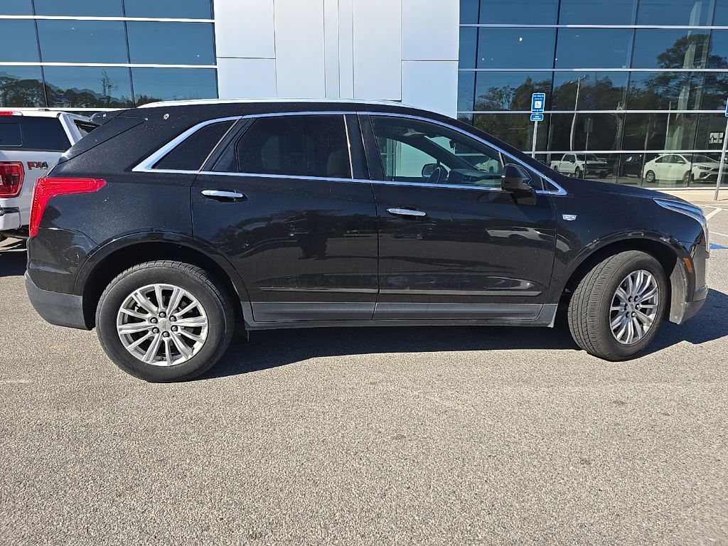 2017 Cadillac XT5 Standard