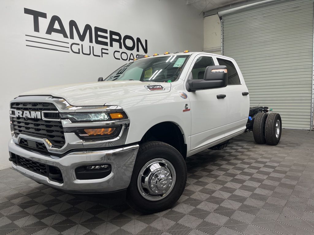 Bright White Clearcoat 2026 RAM 3500 Chassis Tradesman Crew Cab LB DRW 4WD Pickup Truck Four-Wheel Drive 8-Speed Automatic