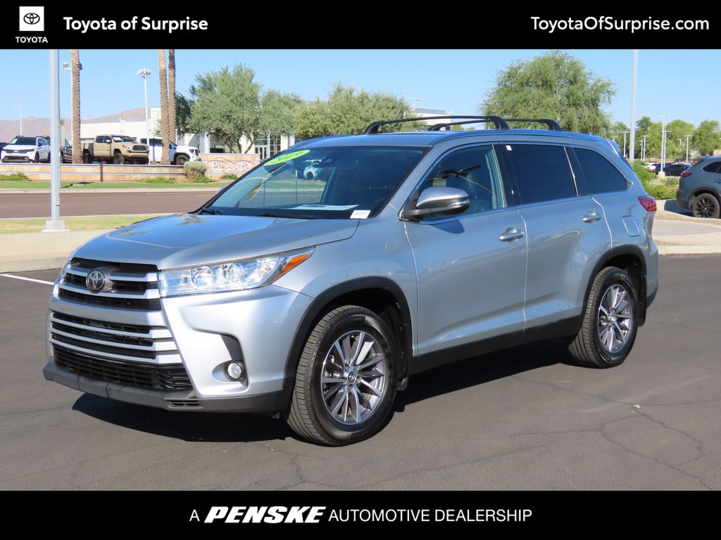 2019 Toyota Highlander XLE -
                Surprise, AZ