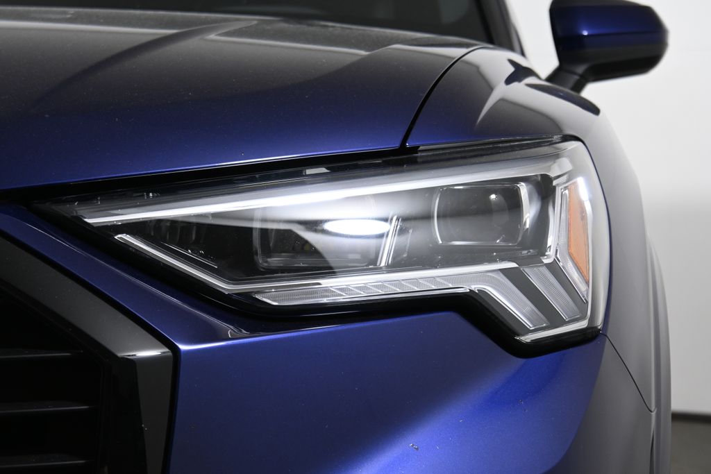 Thumbnail: 2025 Audi Q3 - 10